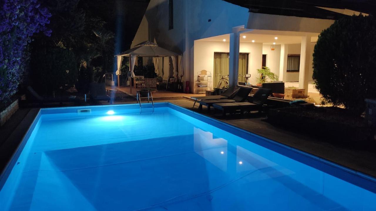 Apulia Time Hotel Бари Екстериор снимка